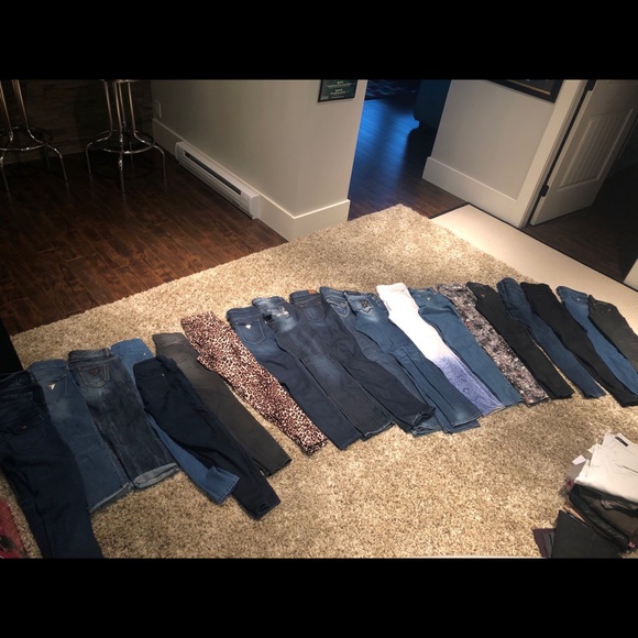 Multiple pairs Guess & Marciano jeans - Picture 6 of 6